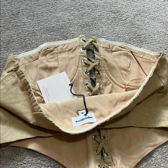 NWT Superdown Ashlyn corset lace up top Size Medium - Picture 8 of 12